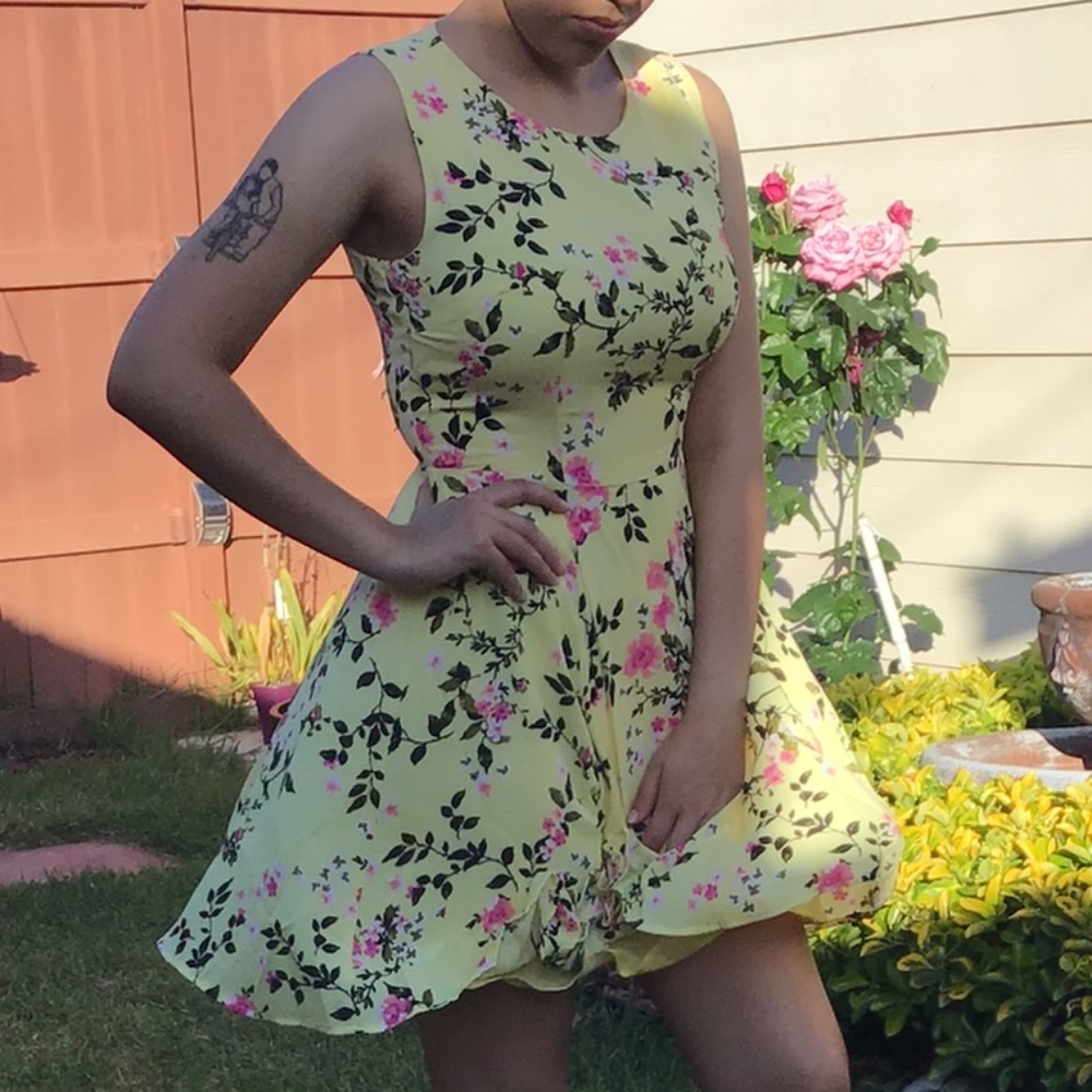 Maison Jules Floral Dress size 2